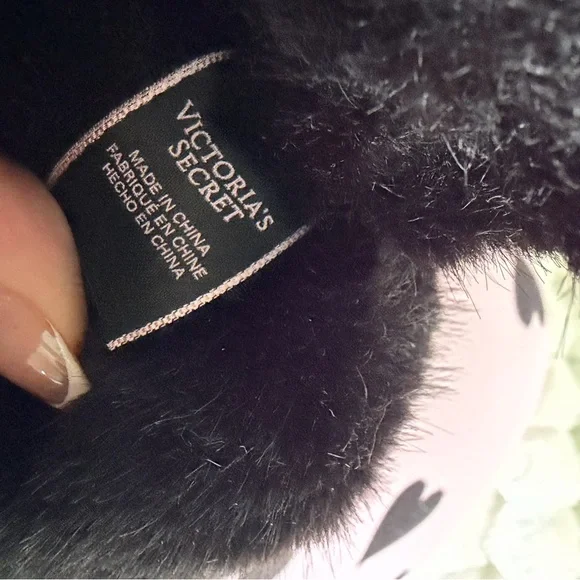 Victoria's Secret Faux Fur Earmuffs - Picture 3 of 4